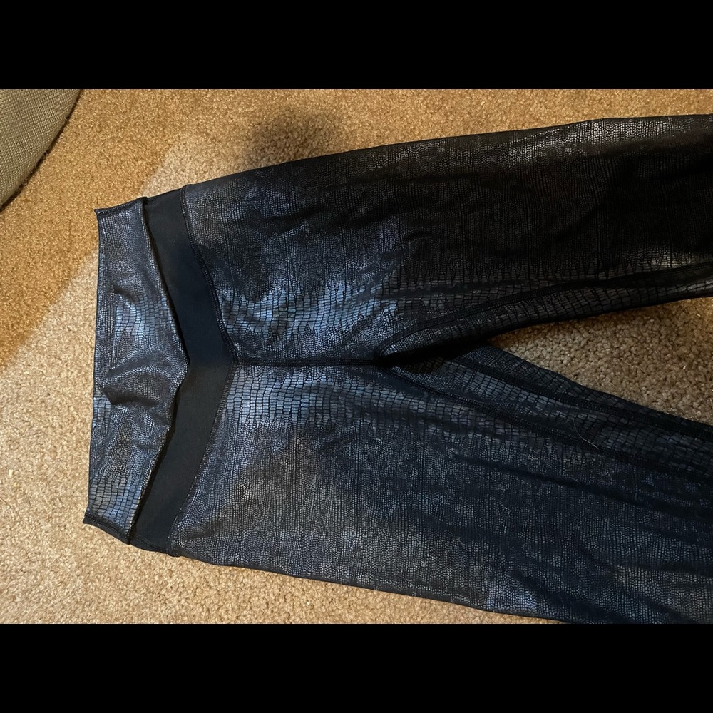 Zyia metallic snake bring legging